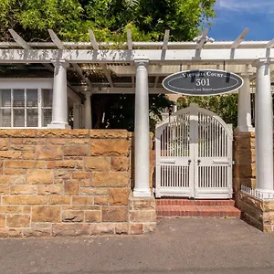 Historical Victoria Court Apartment Cape Town